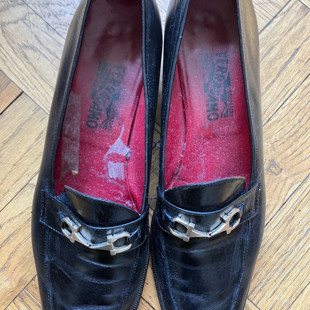 Salvatore Ferragamo Black Leather Loafers with Gold Accent - Picture 3 of 3
